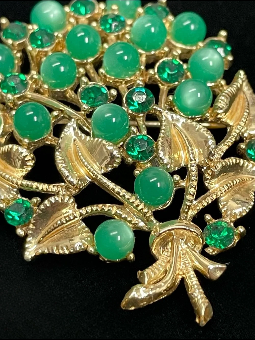 Vintage 1960s STAR Green Moonglow Lucite Floral Brooch Pin